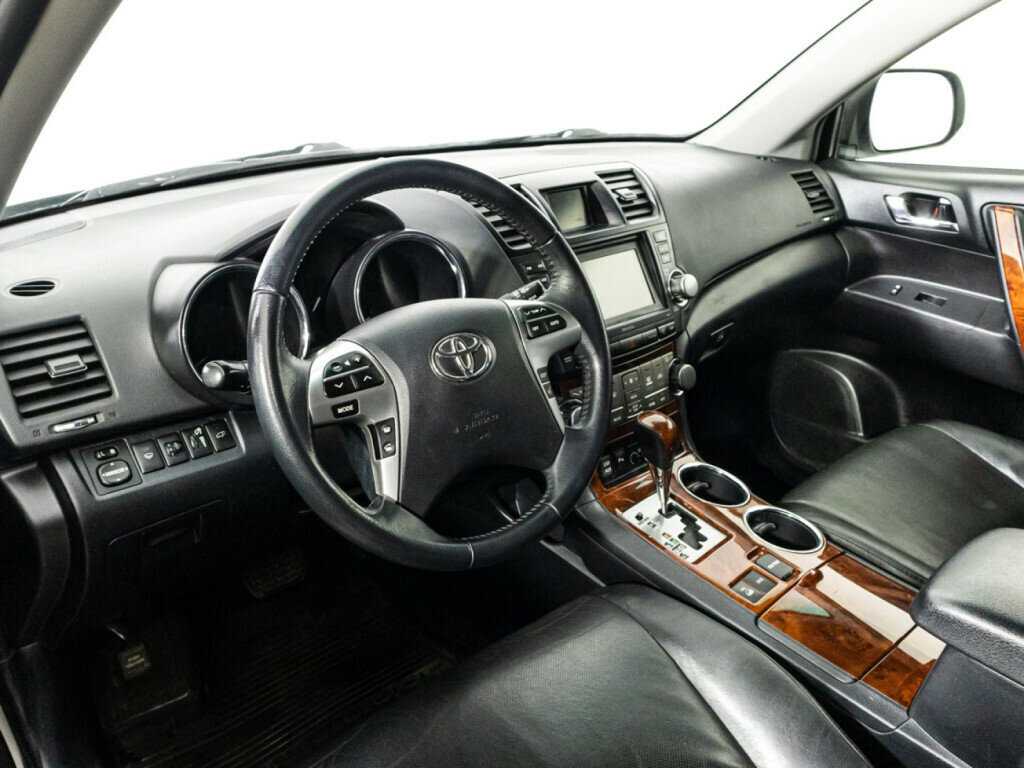 Купить Toyota Highlander, 2012, 167 236 км.. Фото: #10