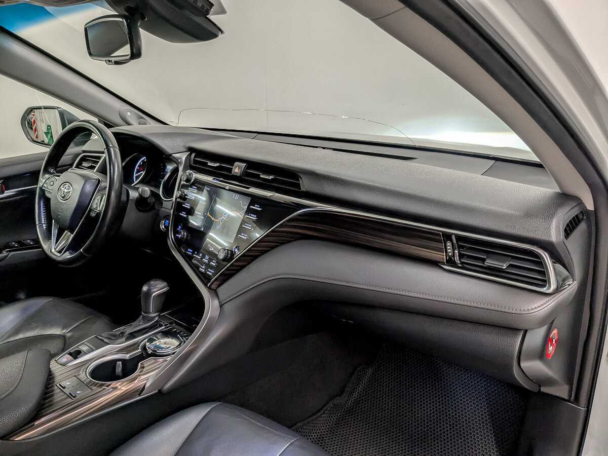 Купить Toyota Camry, 2019, 136 680 км.. Фото: #10