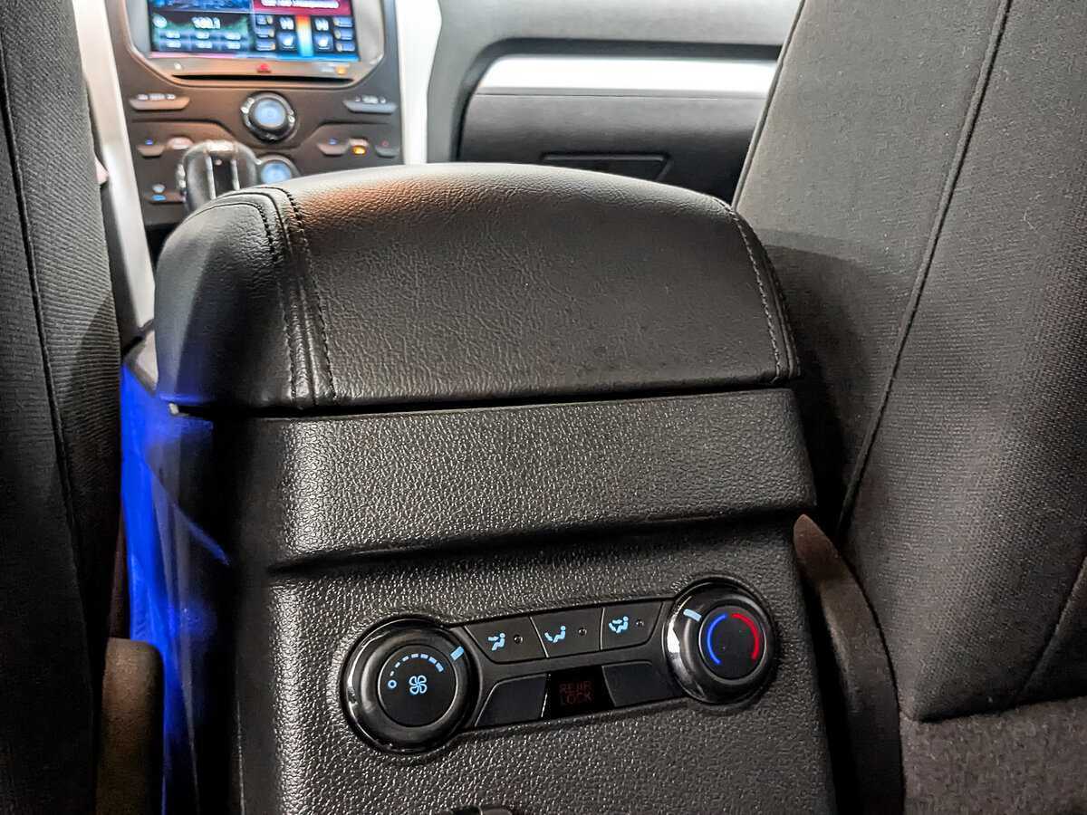 Купить Ford Explorer, 2014, 158 670 км.. Фото: #24