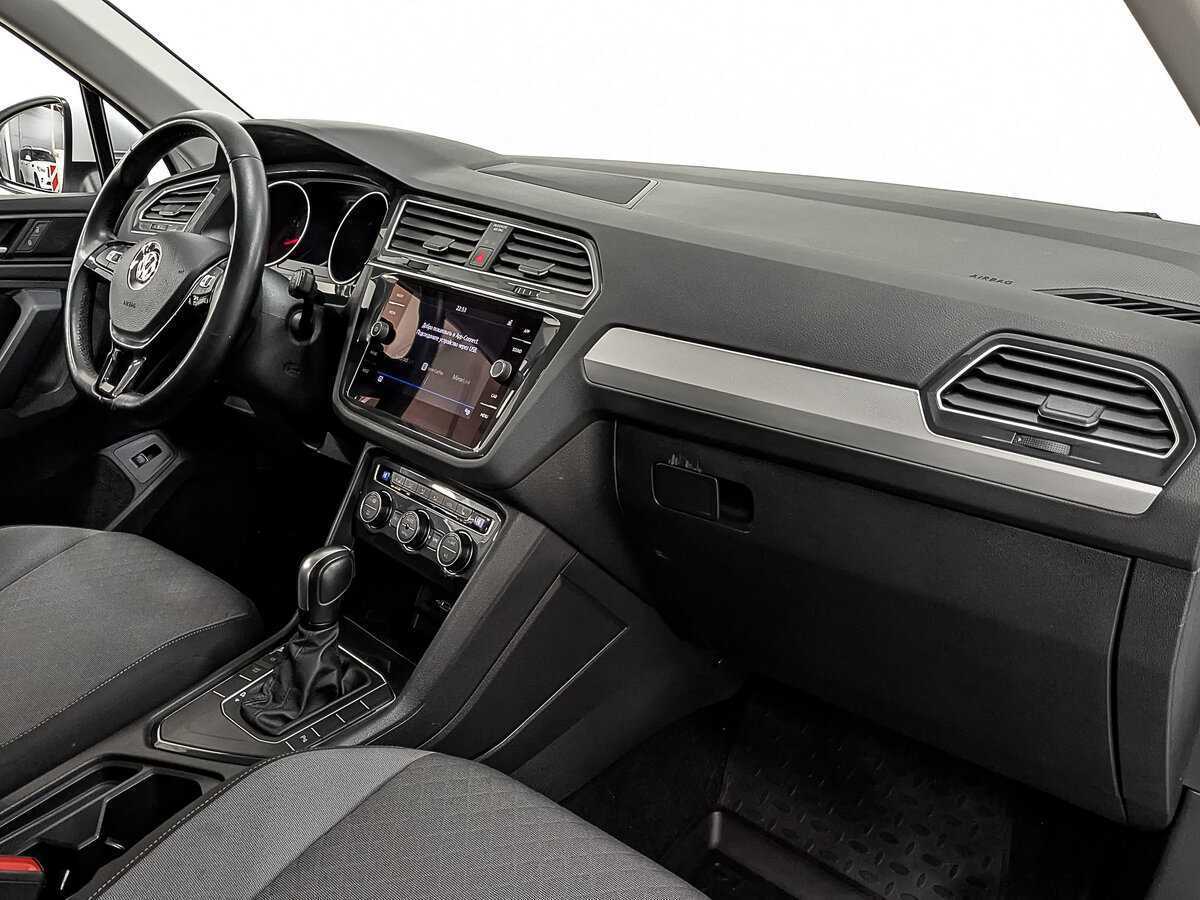 Купить Volkswagen Tiguan, 2020, 79 397 км.. Фото: #12