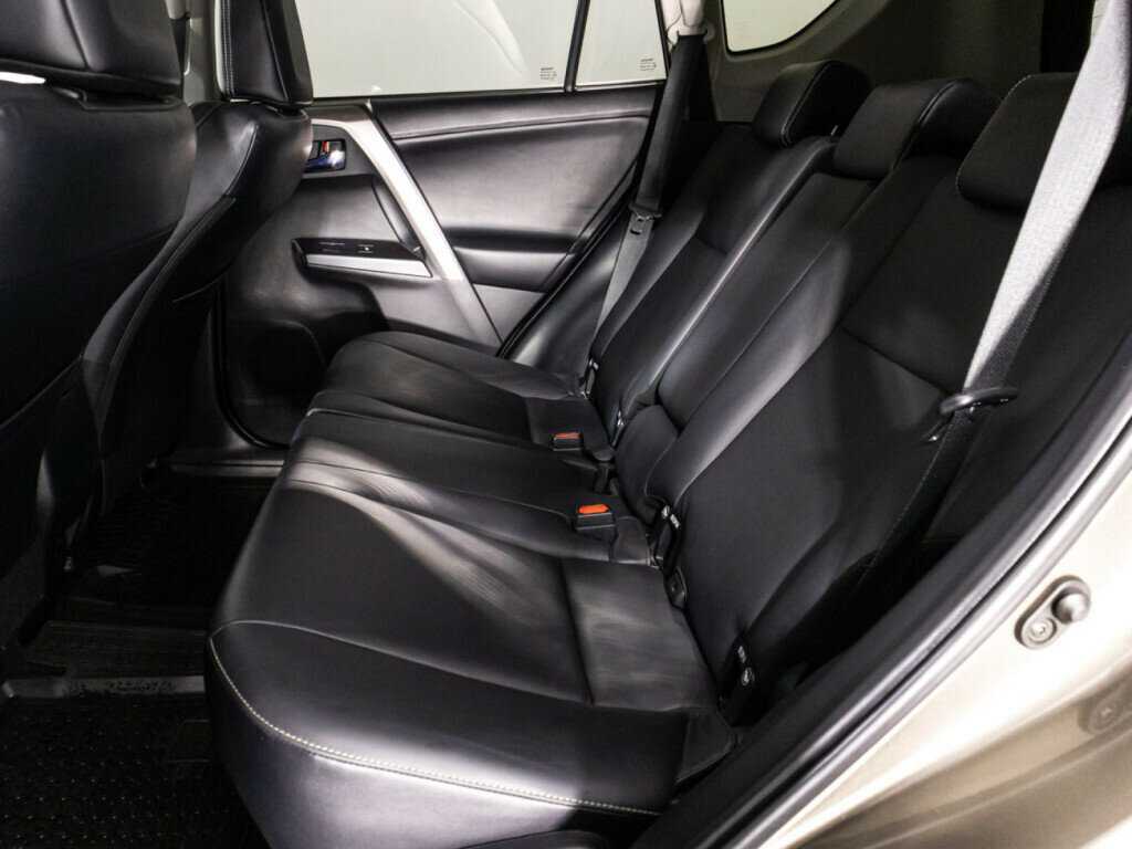 Купить Toyota RAV4, 2017, 183 665 км.. Фото: #9