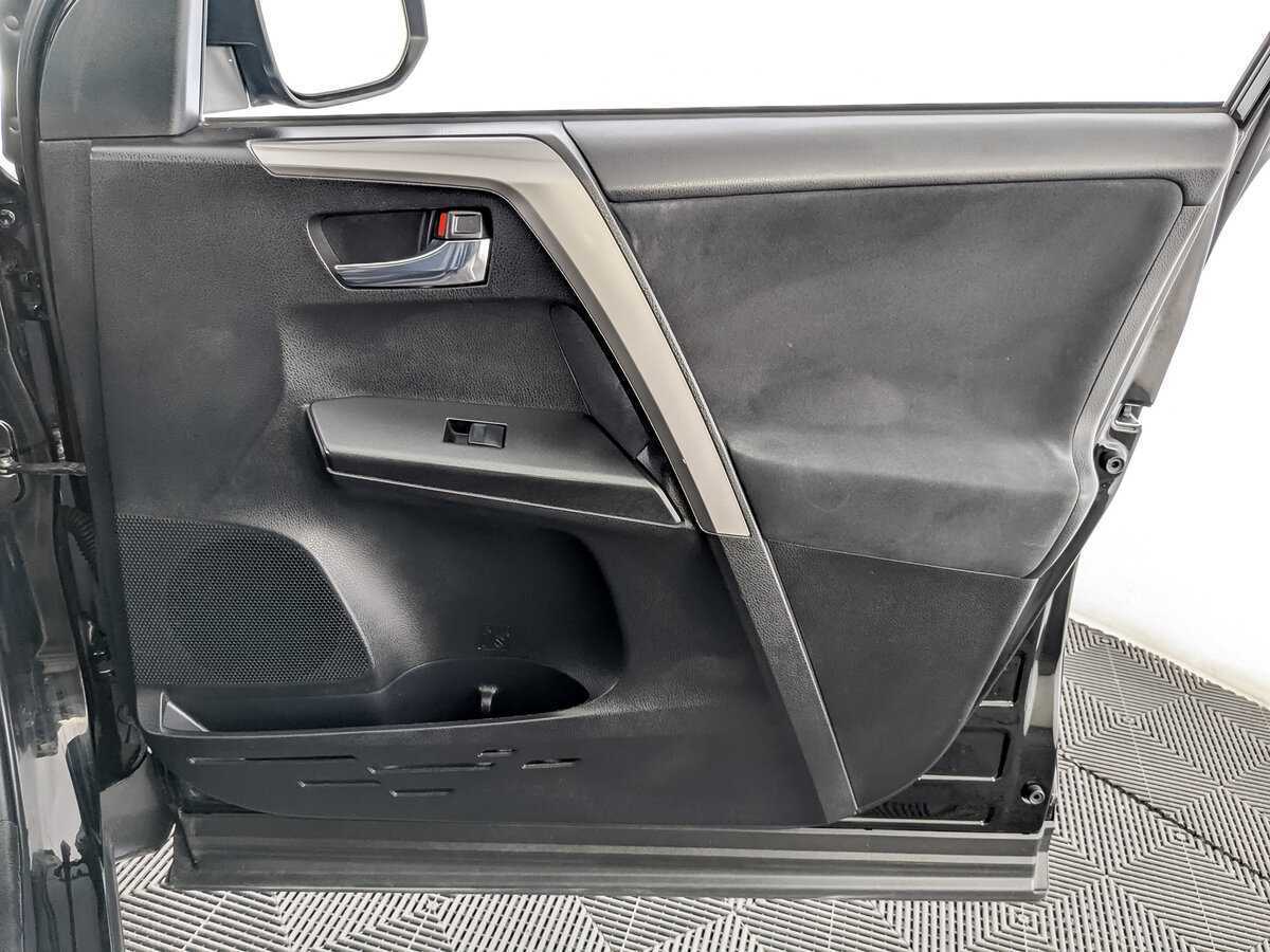 Купить Тойота Рав4, 2017, 98 540 км.. Фото: #22