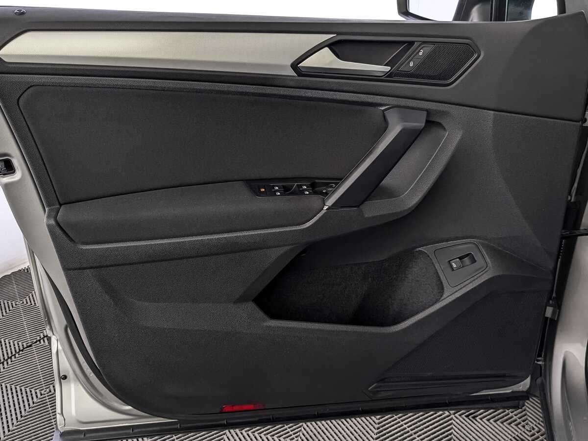 Купить Volkswagen Tiguan, 2020, 72 082 км.. Фото: #18