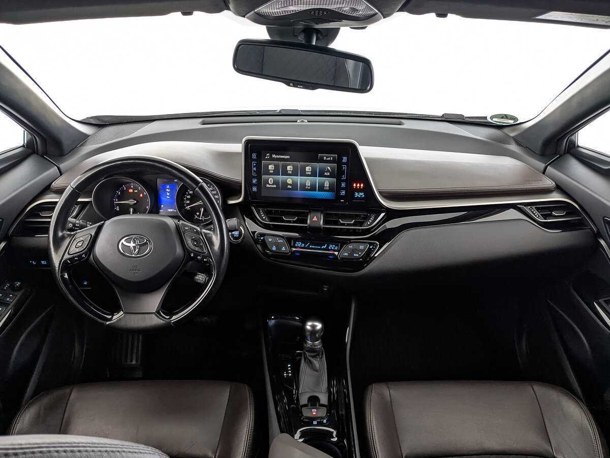 Купить Toyota C-HR, 2017, 78 089 км.. Фото: #13