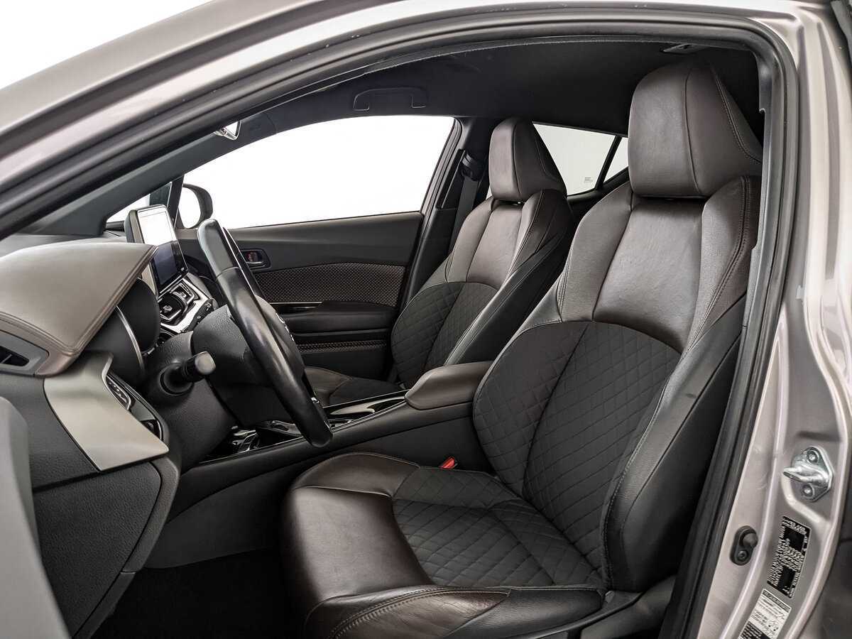 Купить Toyota C-HR, 2017, 78 089 км.. Фото: #19