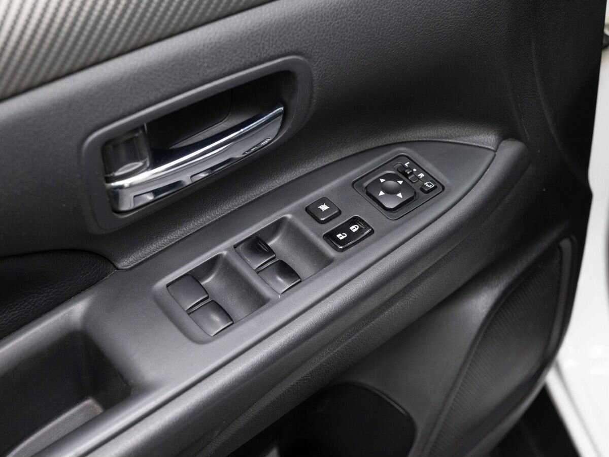 Купить Mitsubishi Outlander, 2012, 128 300 км.. Фото: #17