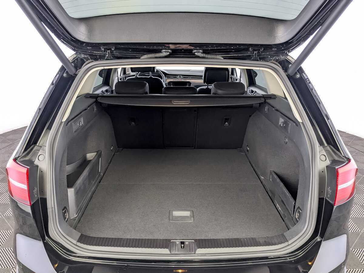 Купить Volkswagen Passat, 2018, 146 036 км.. Фото: #9