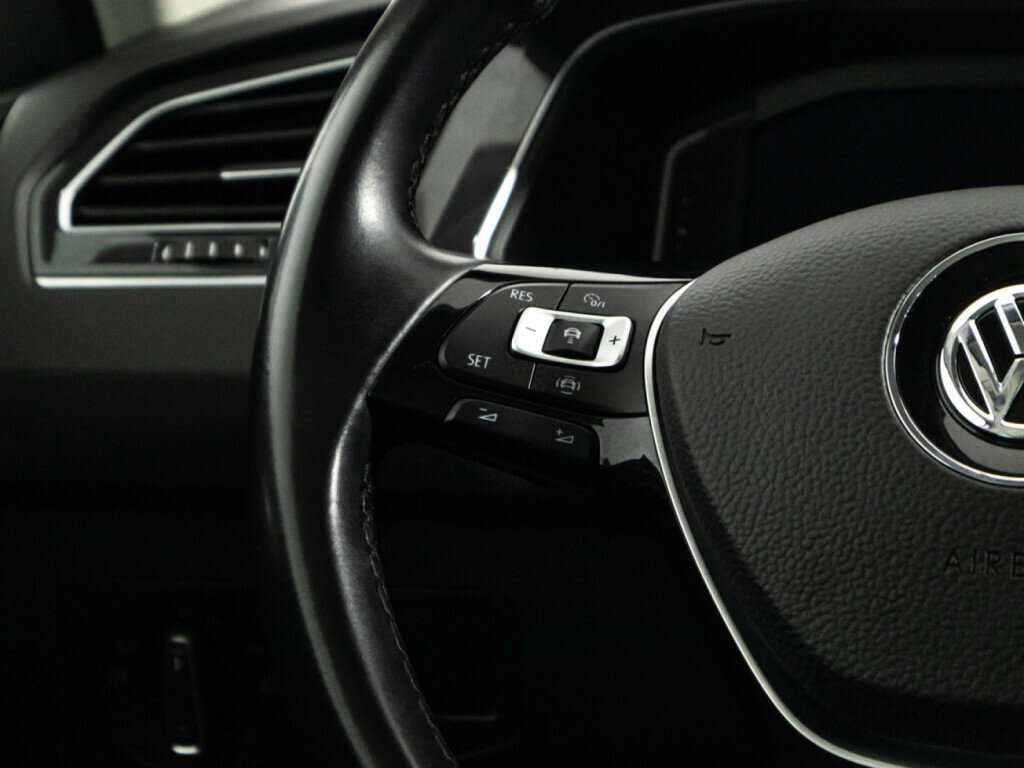 Купить Volkswagen Tiguan, 2019, 90 940 км.. Фото: #18