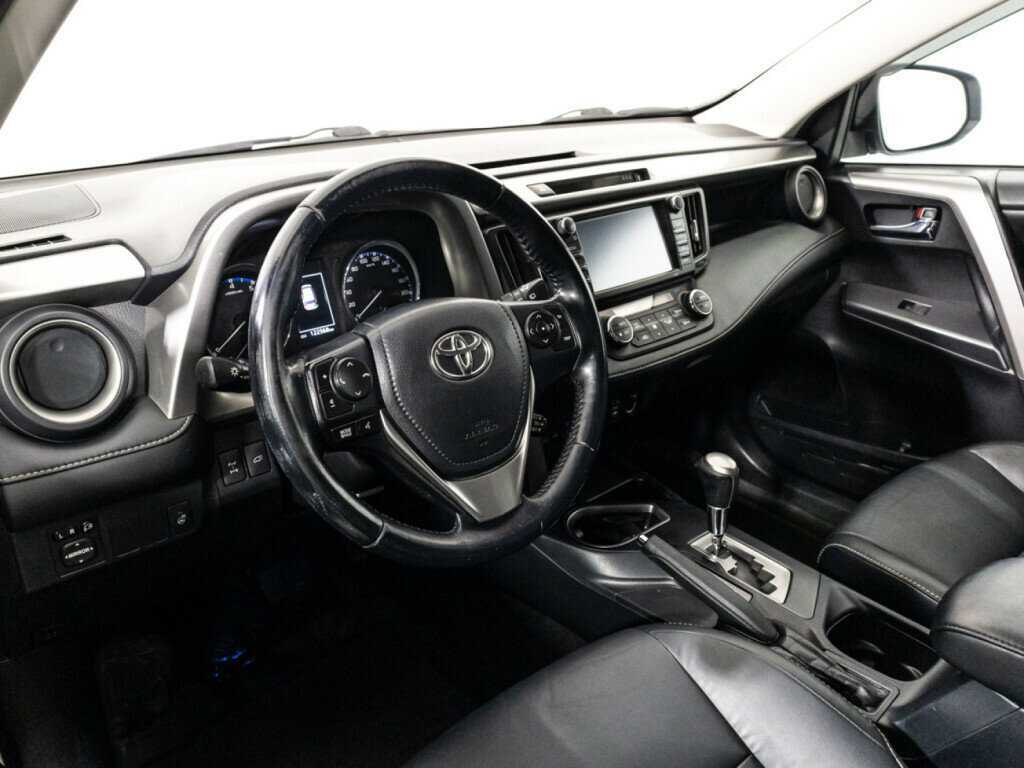 Купить Toyota RAV4, 2017, 122 563 км.. Фото: #10