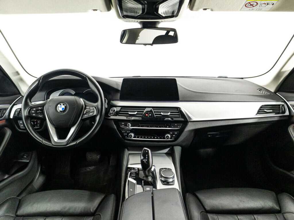 Купить BMW 5 серии, 2018, 162 243 км.. Фото: #12