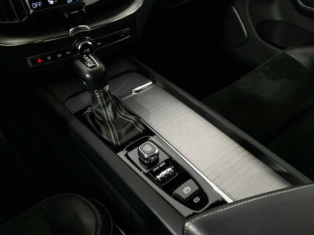 Купить Volvo XC60, 2018, 134 300 км.. Фото: #15