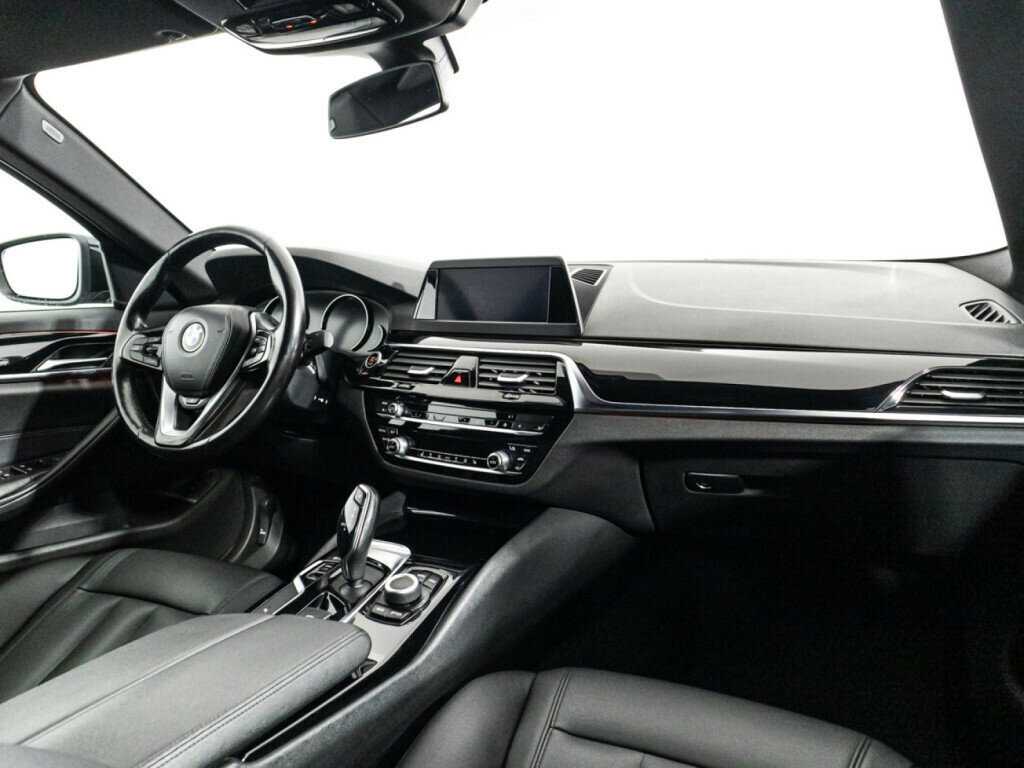 Купить BMW 5 серии, 2018, 147 719 км.. Фото: #8