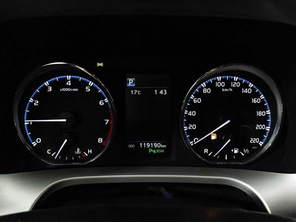 Купить Тойота Рав4, 2017, 119 187 км.. Фото: #11