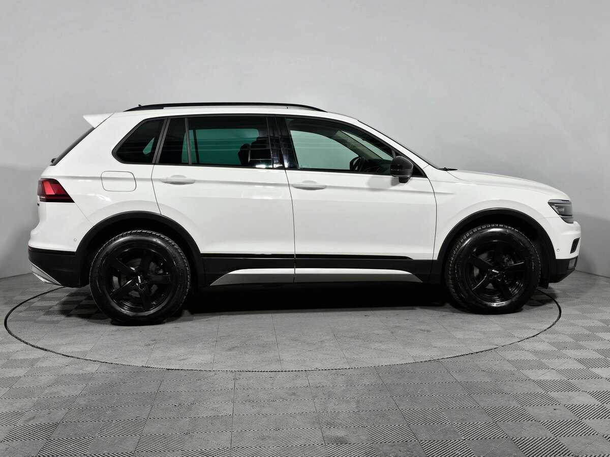Купить Volkswagen Tiguan, 2019, 50 880 км.. Фото: #4