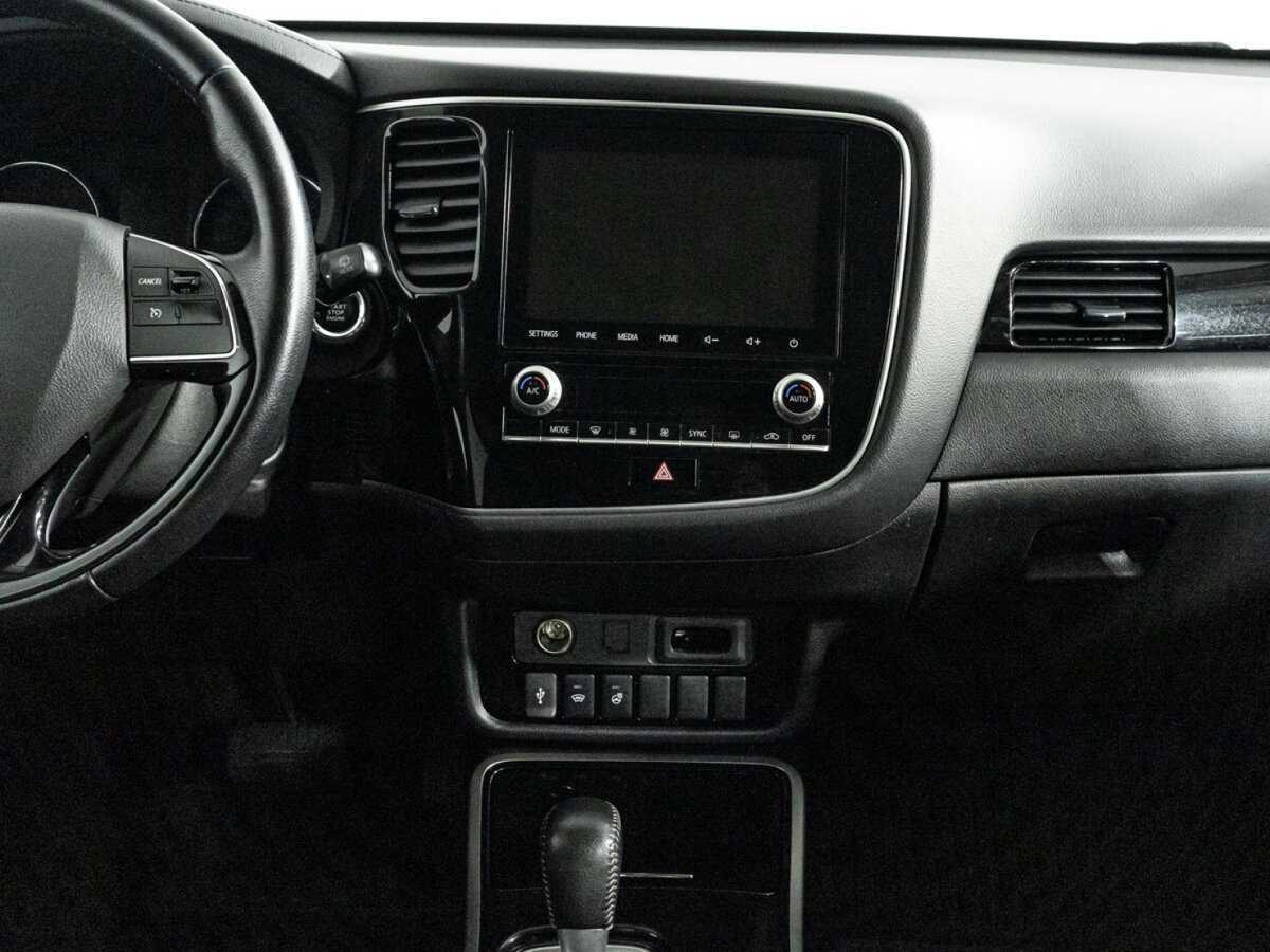 Купить Mitsubishi Outlander, 2021, 158 881 км.. Фото: #13
