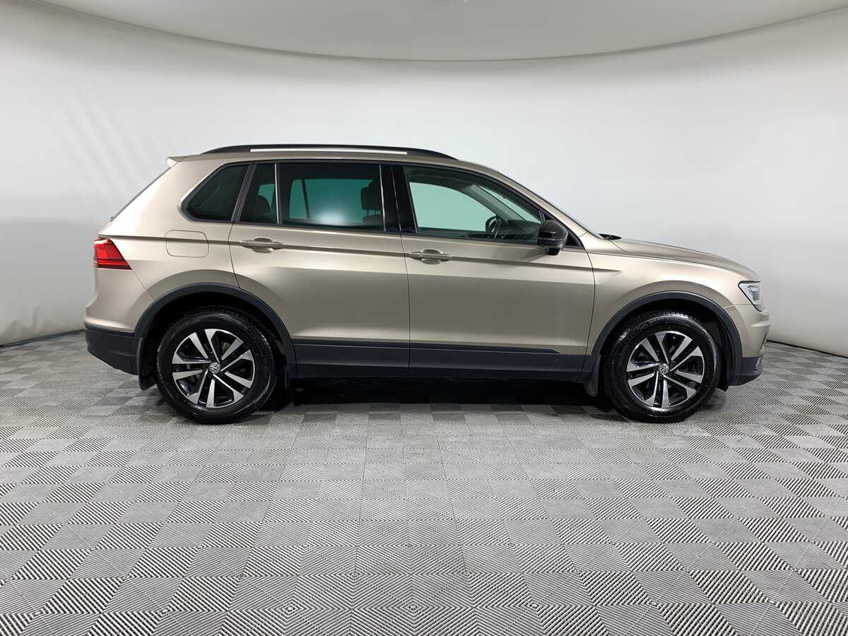 Купить Volkswagen Tiguan, 2019, 90 506 км.. Фото: #3