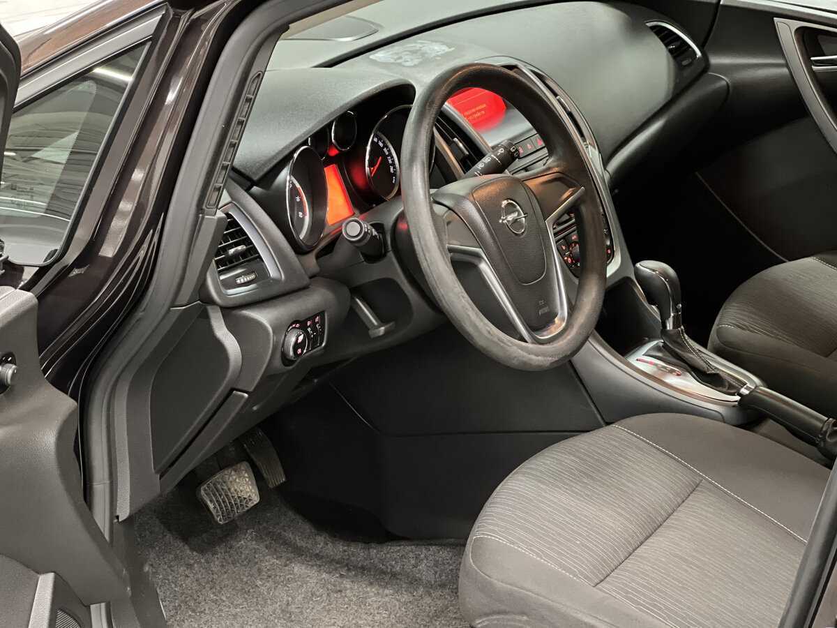 Купить Опель Астра, 2013, 137 218 км.. Фото: #15