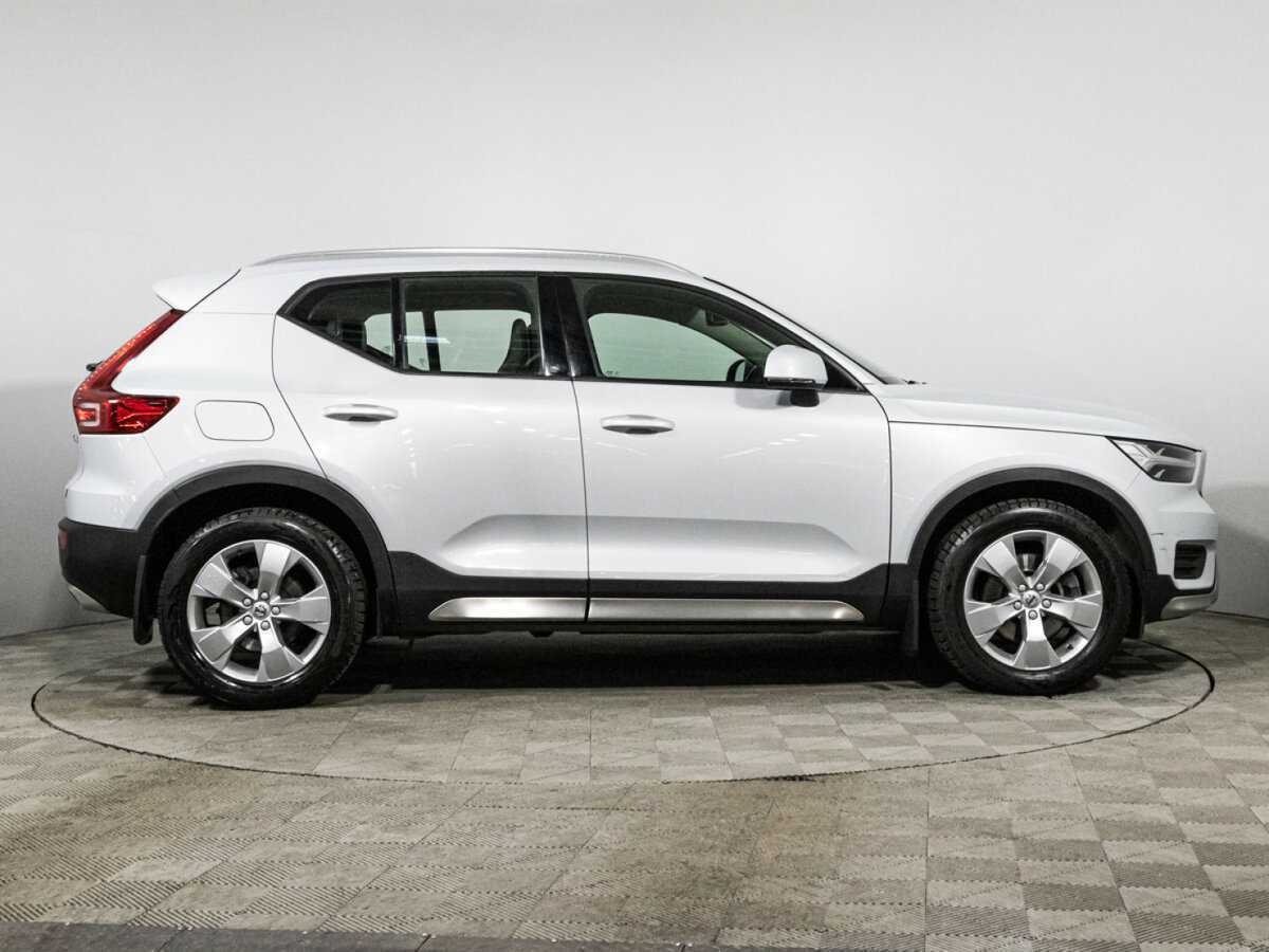 Купить Volvo XC40, 2019, 51 830 км.. Фото: #3