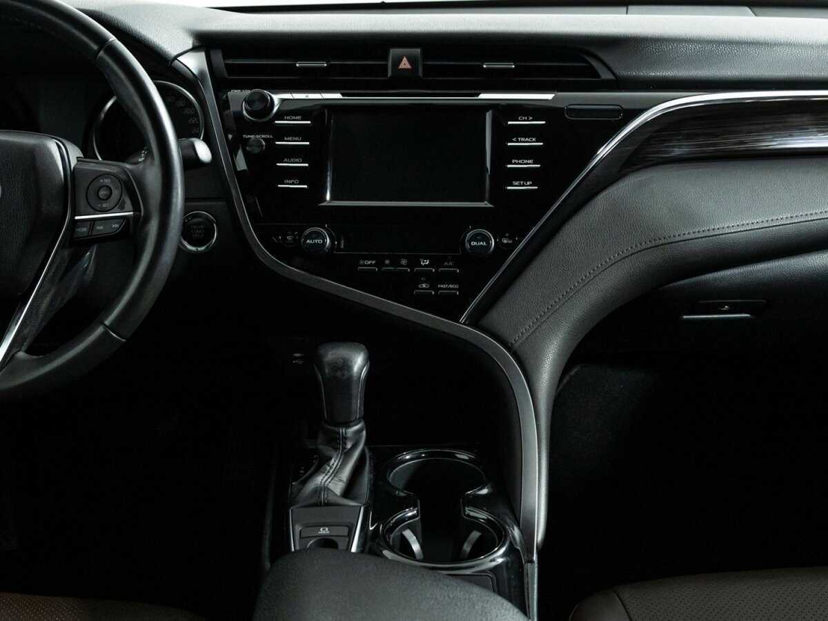 Купить Тойота Камри, 2018, 118 765 км.. Фото: #11