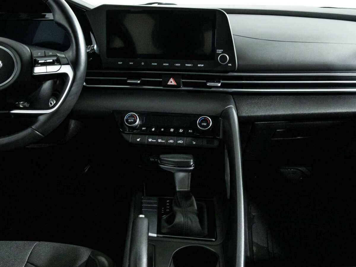 Купить Hyundai Elantra, 2023, 63 825 км.. Фото: #13