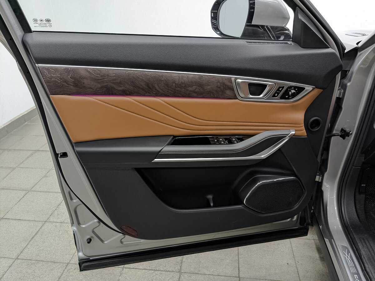 Купить FAW Bestune T99, 2023, 39 384 км.. Фото: #18