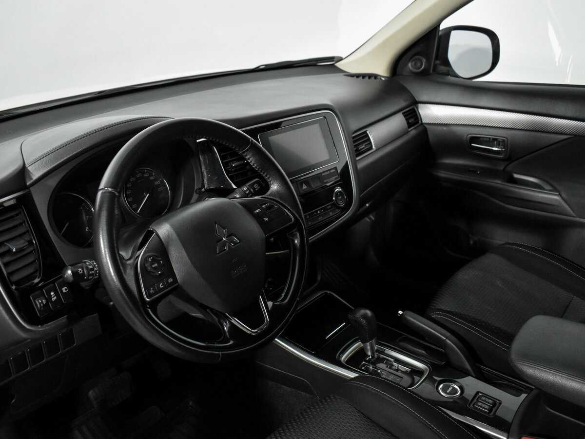 Купить Mitsubishi Outlander, 2018, 141 370 км.. Фото: #6