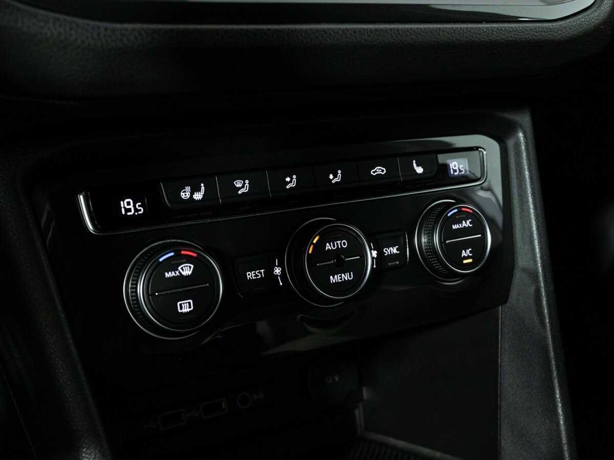 Купить Volkswagen Tiguan, 2019, 129 327 км.. Фото: #18