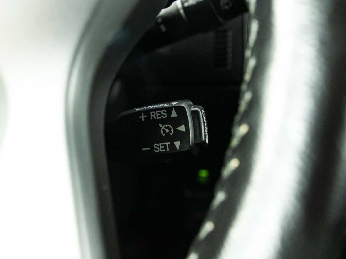 Купить Toyota Land Cruiser Prado, 2014, 202 166 км.. Фото: #18