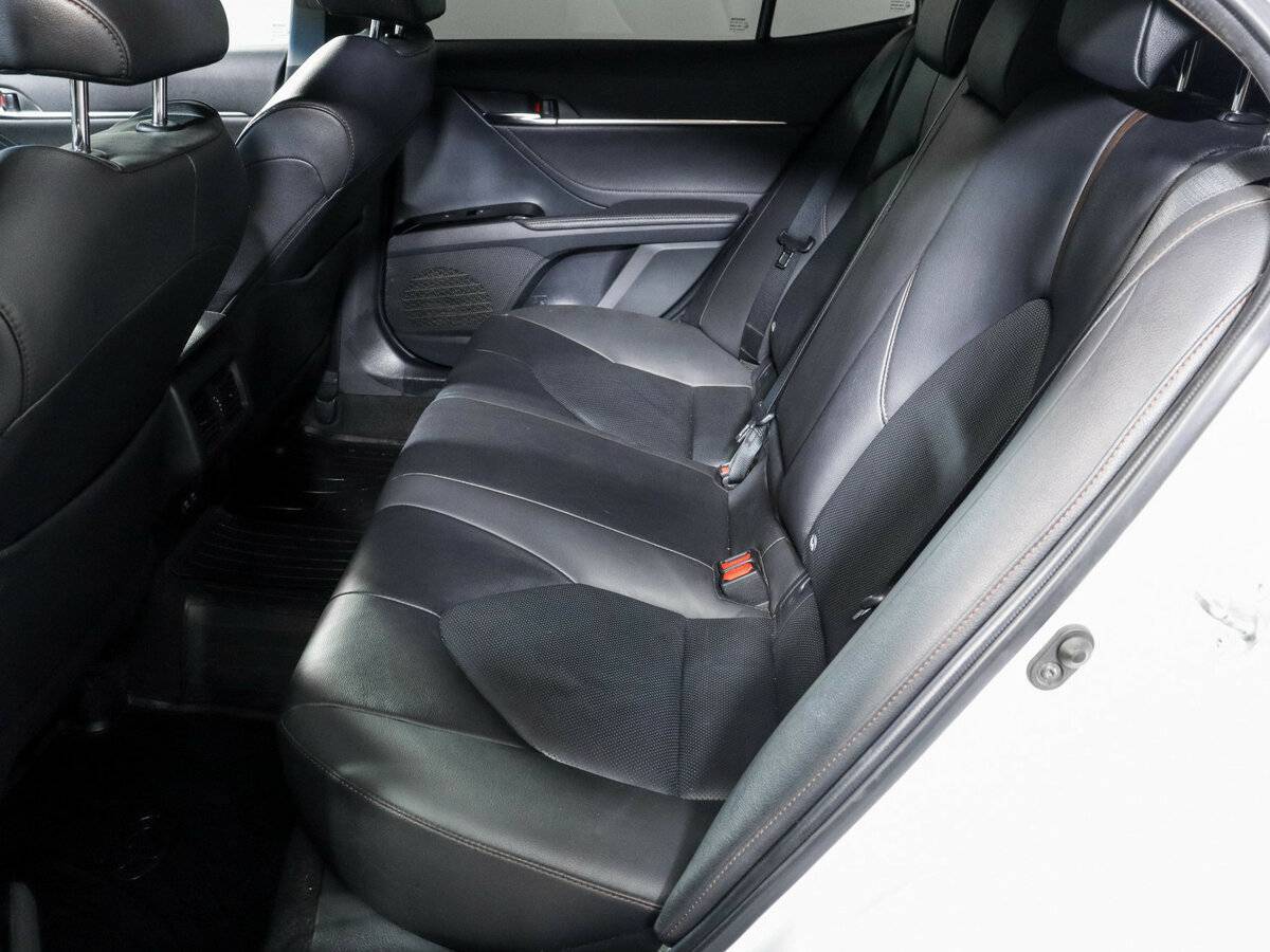 Купить Toyota Camry, 2021, 72 289 км.. Фото: #9