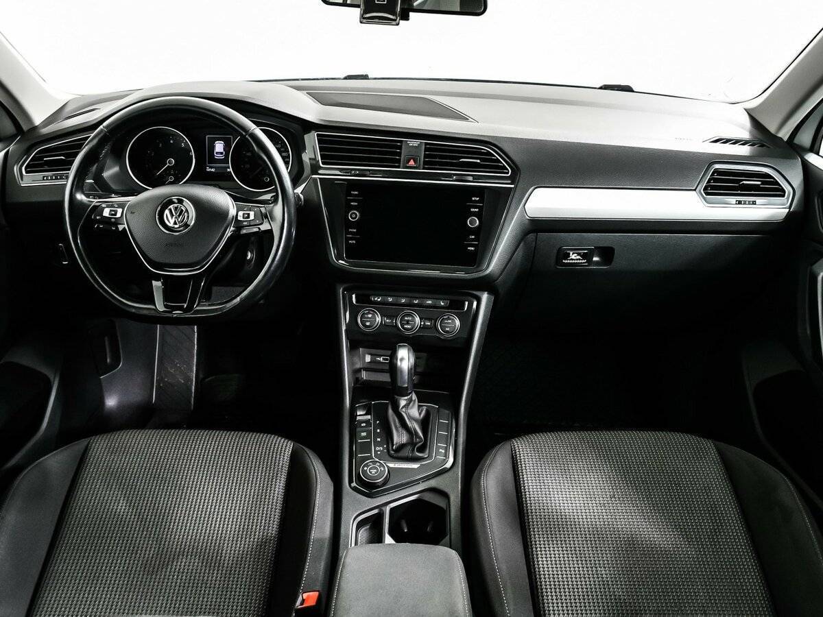 Купить Volkswagen Tiguan, 2019, 68 130 км.. Фото: #10