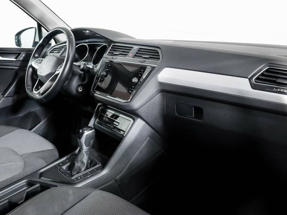 Купить Volkswagen Tiguan, 2021, 82 216 км.. Фото: #5