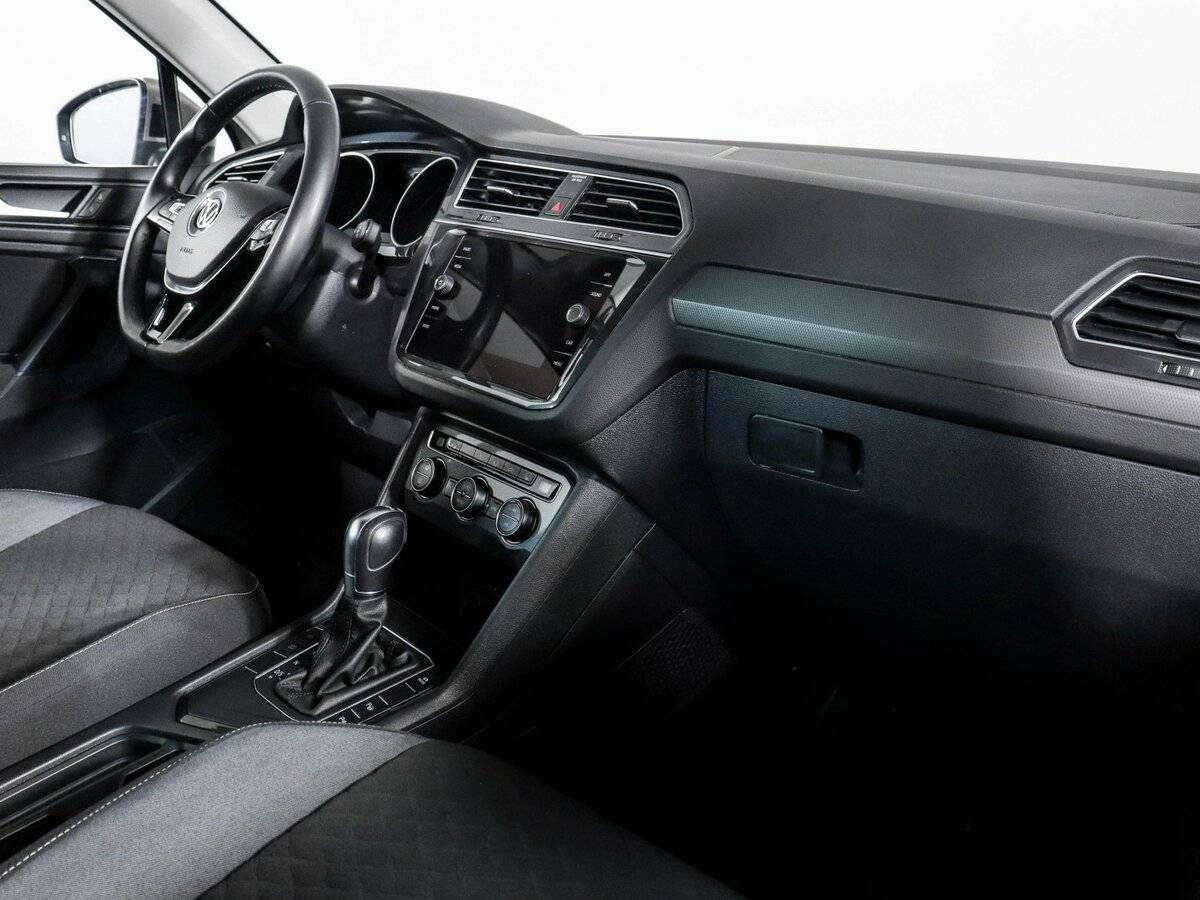 Купить Volkswagen Tiguan, 2018, 77 100 км.. Фото: #5