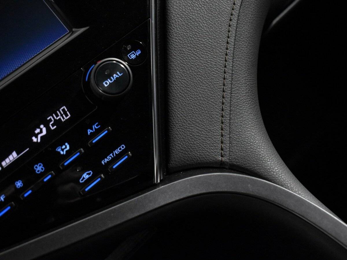 Купить Toyota Camry, 2019, 76 836 км.. Фото: #15