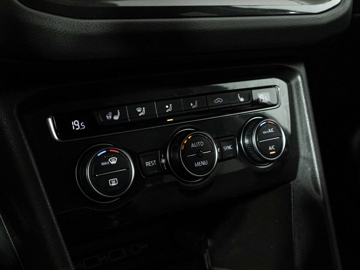 Купить Volkswagen Tiguan, 2020, 115 856 км.. Фото: #18