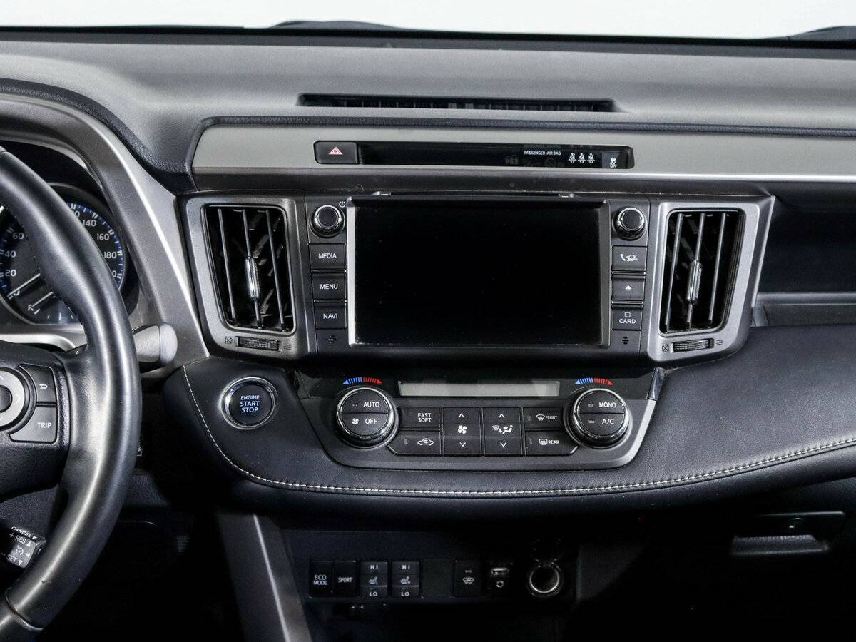 Купить Toyota RAV4, 2017, 59 900 км.. Фото: #9