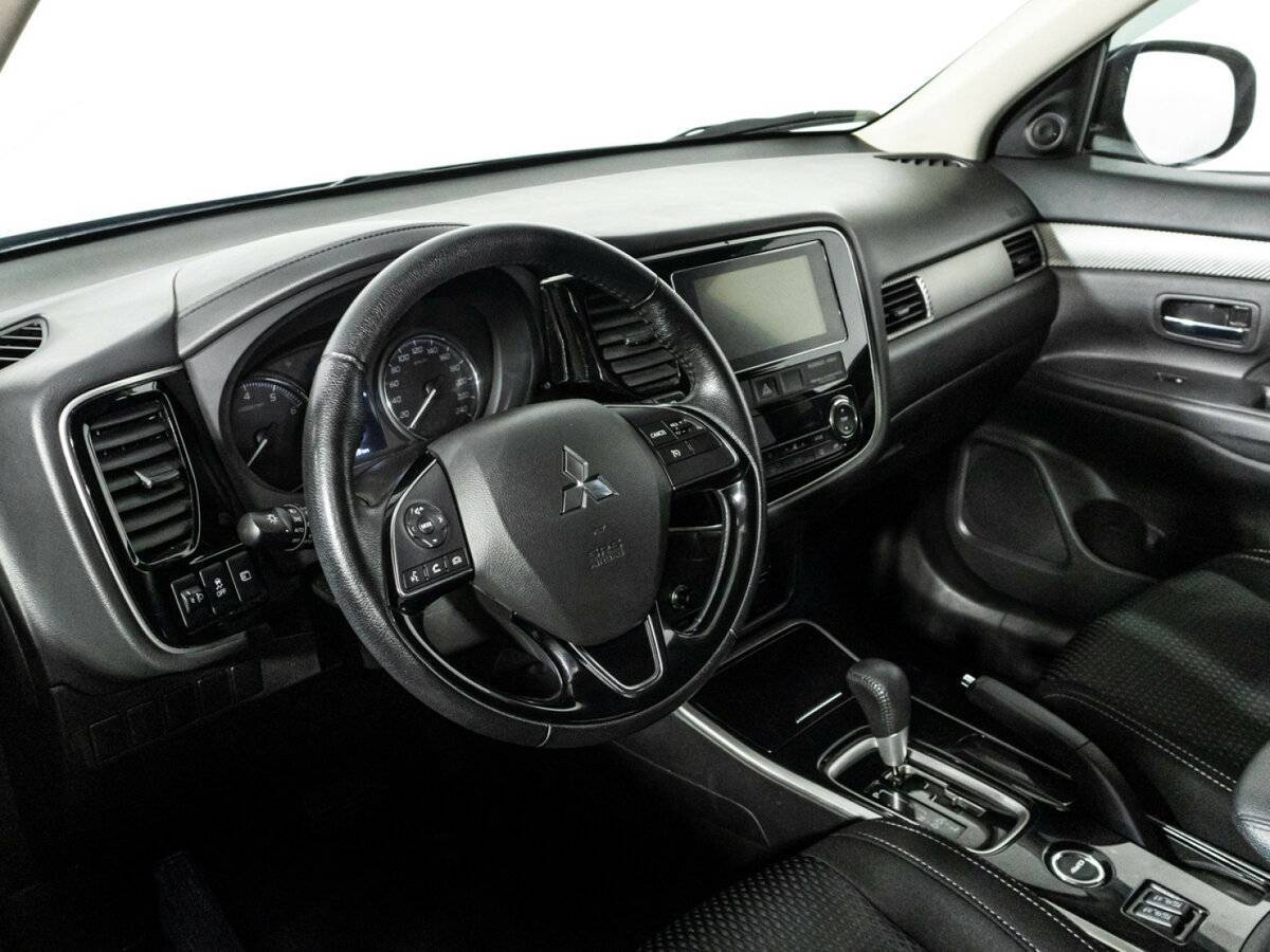 Купить Mitsubishi Outlander, 2018, 88 790 км.. Фото: #10