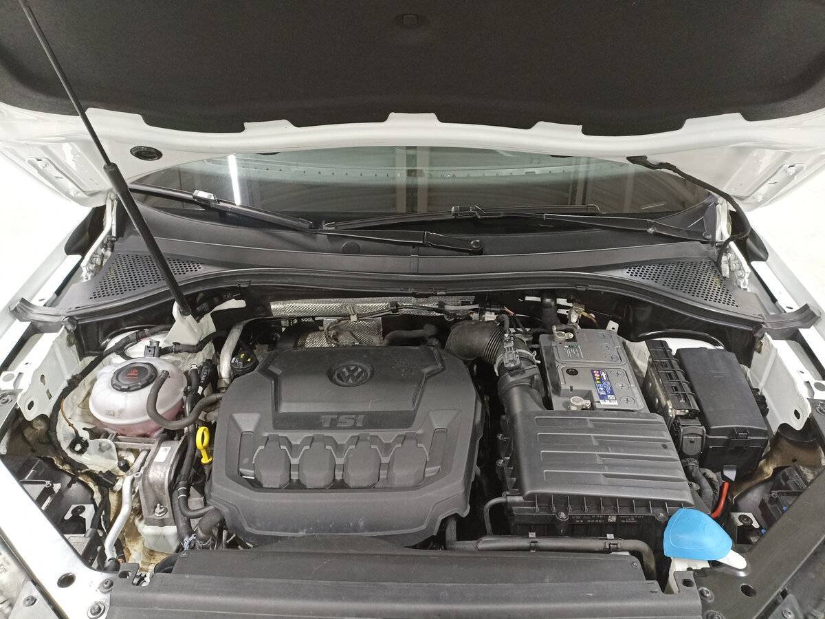 Купить Volkswagen Tiguan, 2018, 160 240 км.. Фото: #8