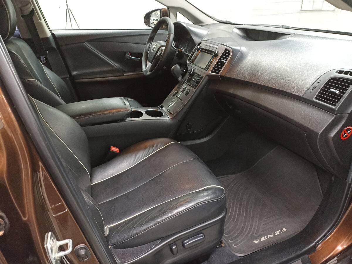 Купить Toyota Venza, 2013, 213 743 км.. Фото: #10