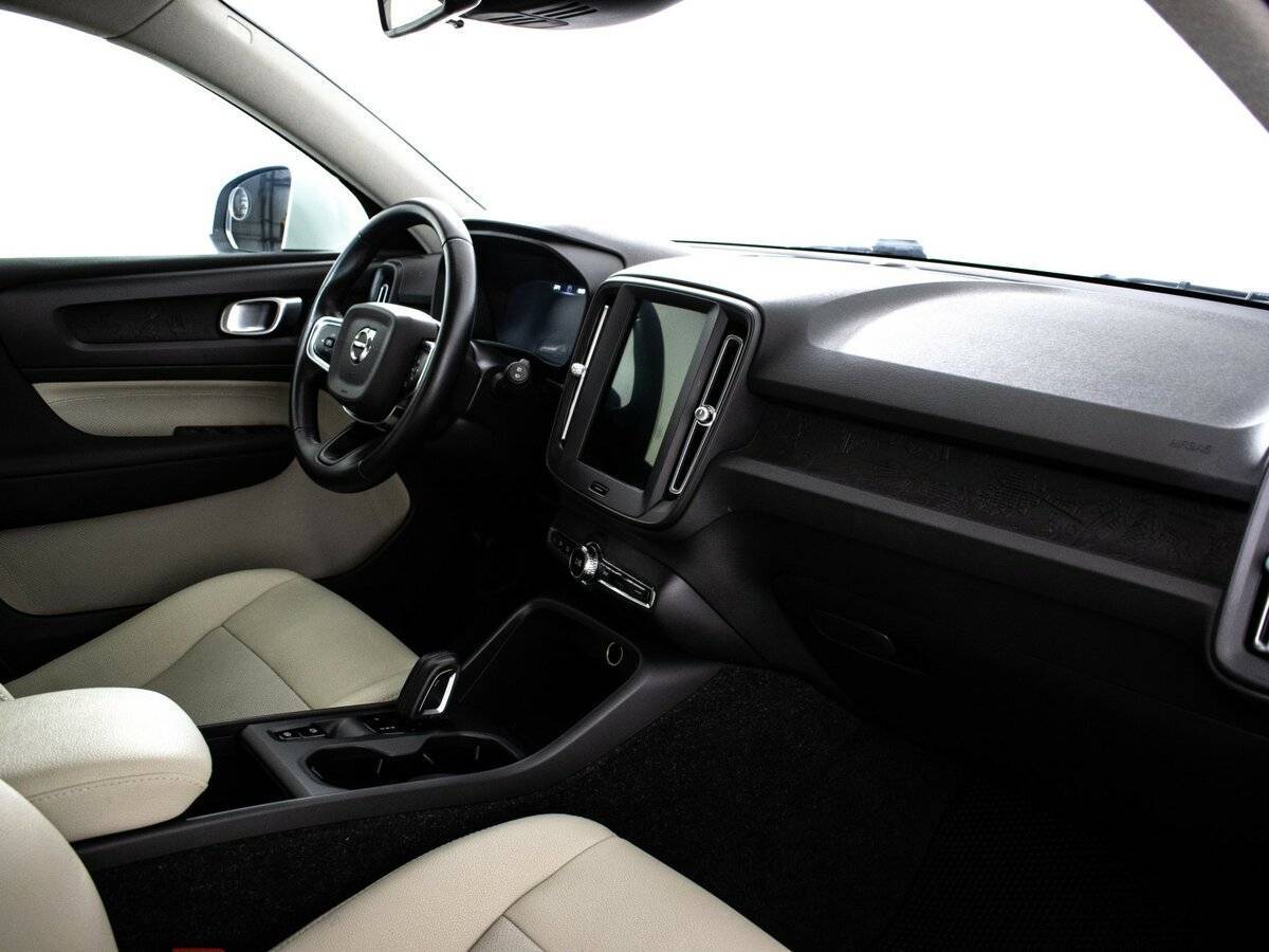 Купить Volvo XC40, 2020, 92 700 км.. Фото: #5