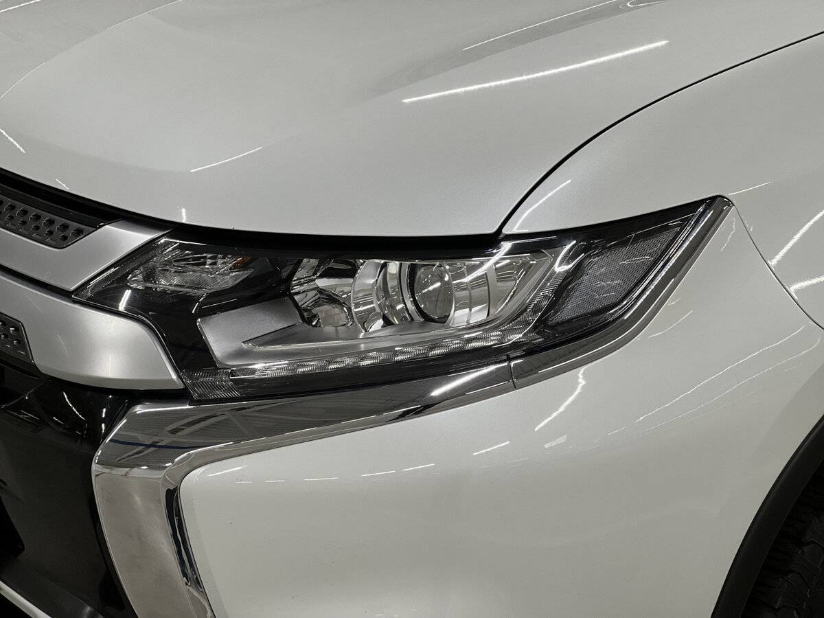 Купить Mitsubishi Outlander, 2021, 61 052 км.. Фото: #16