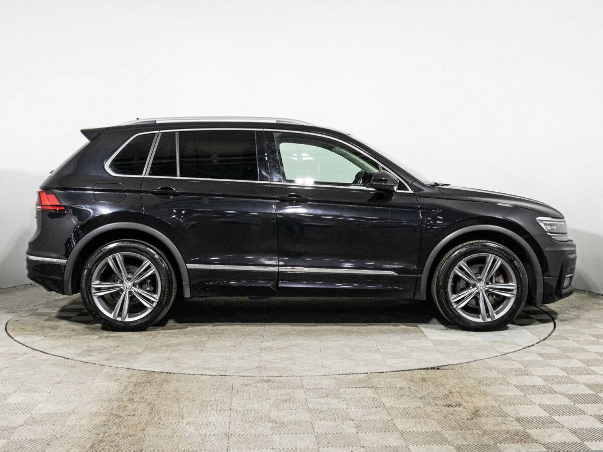 Купить Volkswagen Tiguan, 2018, 98 909 км.. Фото: #3