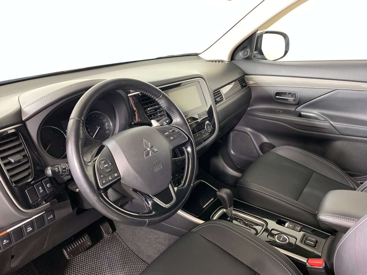 Купить Mitsubishi Outlander, 2020, 93 415 км.. Фото: #10