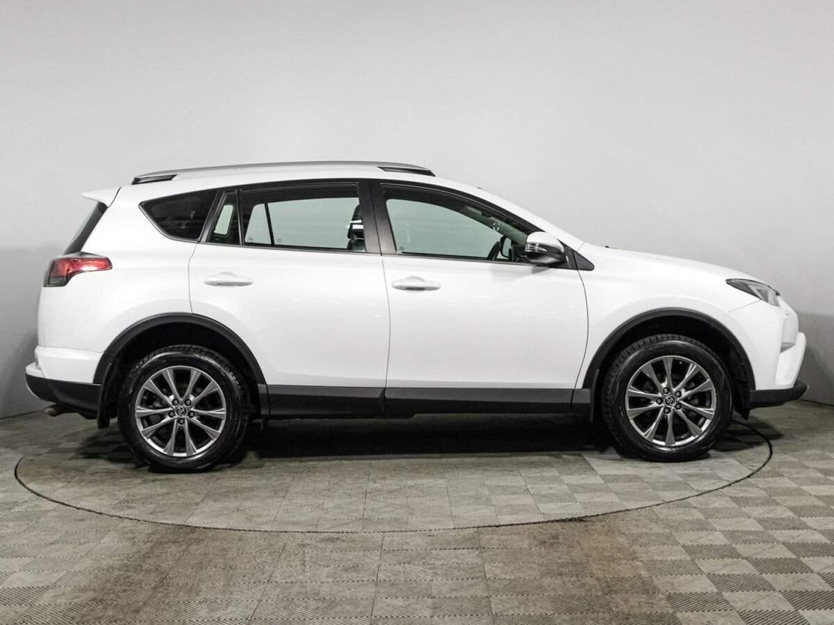 Купить Toyota RAV4, 2018, 104 503 км.. Фото: #3