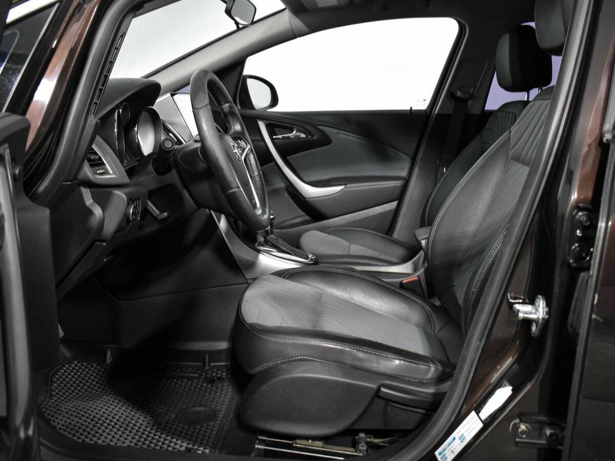 Купить Опель Астра, 2013, 244 733 км.. Фото: #9