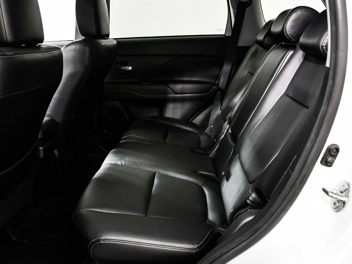 Купить Mitsubishi Outlander, 2017, 72 468 км.. Фото: #11