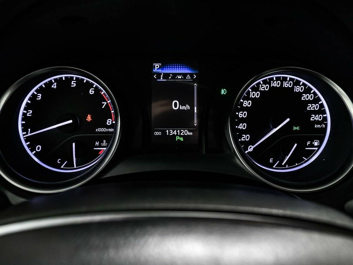 Купить Toyota Camry, 2019, 134 119 км.. Фото: #9