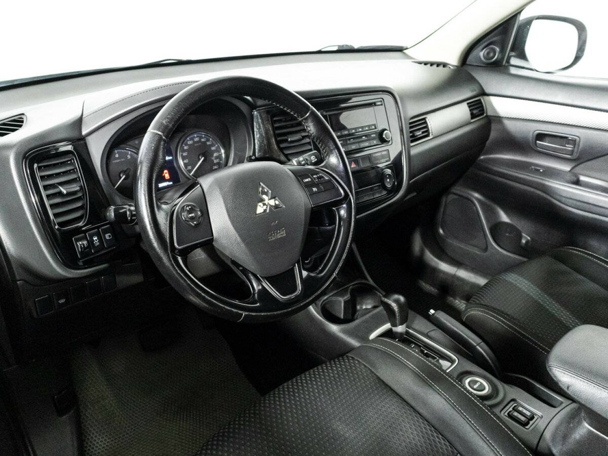 Купить Mitsubishi Outlander, 2016, 225 958 км.. Фото: #10