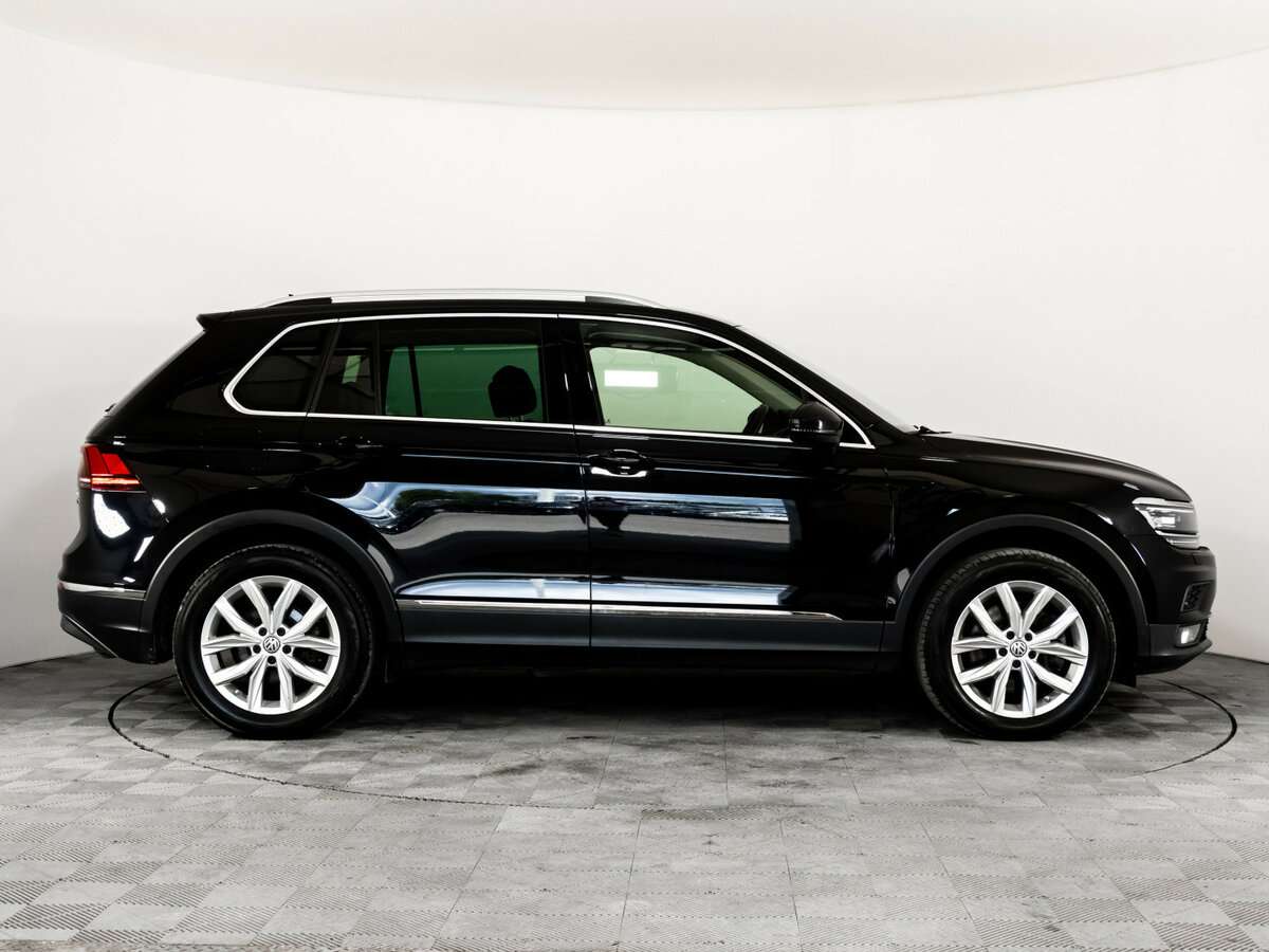 Купить Volkswagen Tiguan, 2018, 84 709 км.. Фото: #3