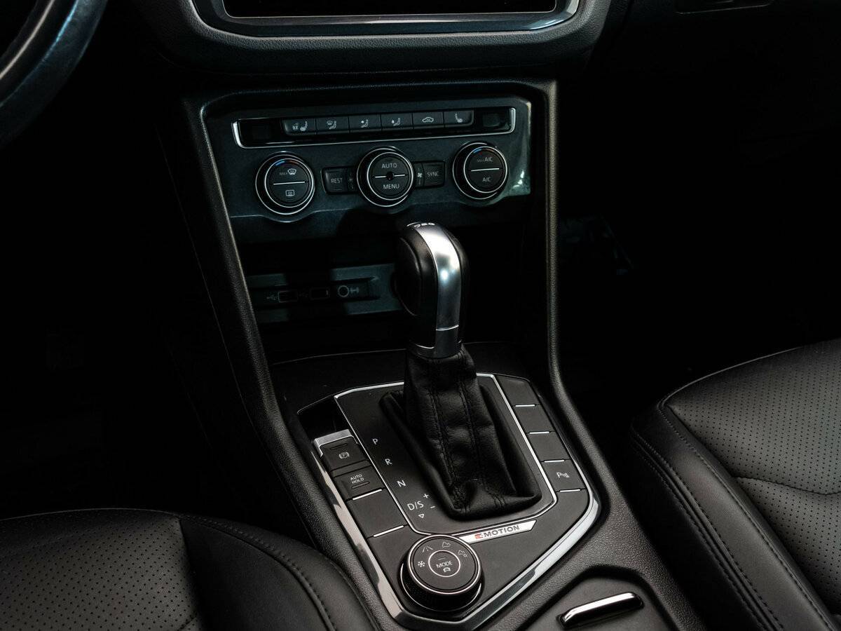 Купить Volkswagen Tiguan, 2018, 84 709 км.. Фото: #13