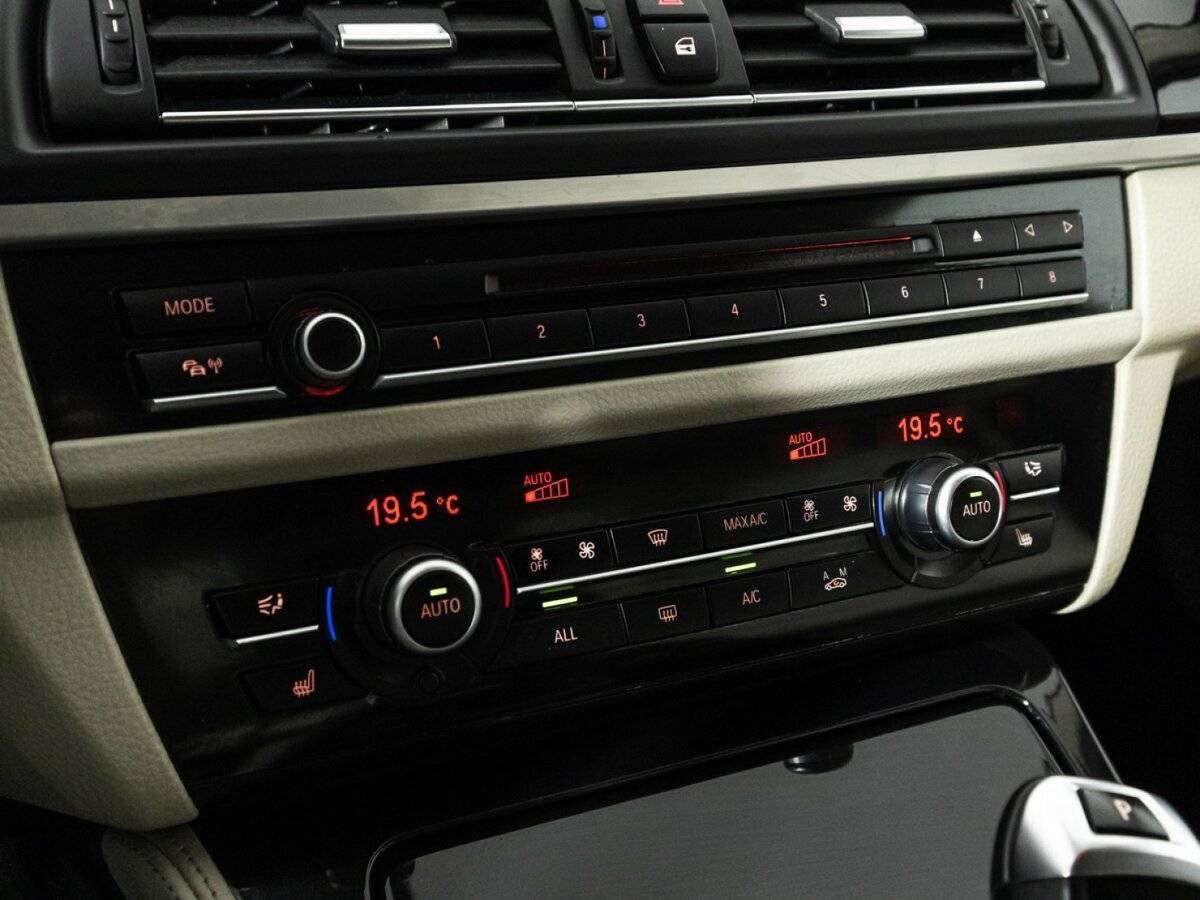 Купить BMW 5 серии, 2013, 127 784 км.. Фото: #18